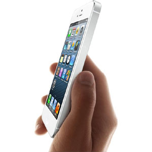 El iPhone 5 arrasa y se agota en las tiendas durante su primer fin de semana a la venta