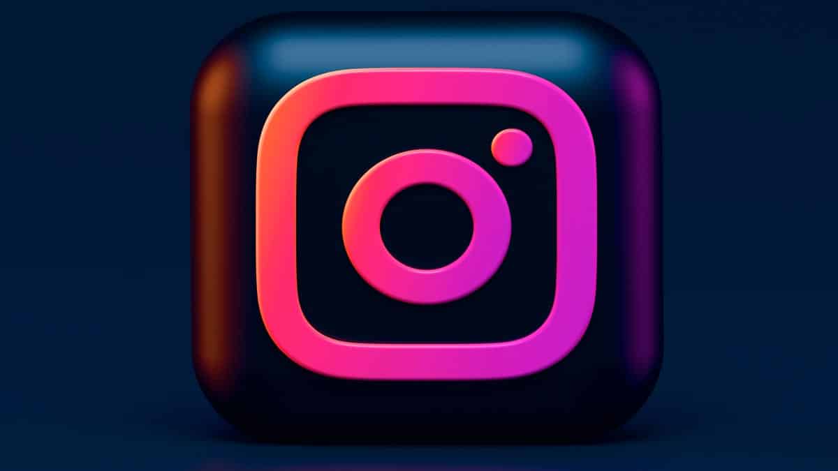 instagram clubhouse