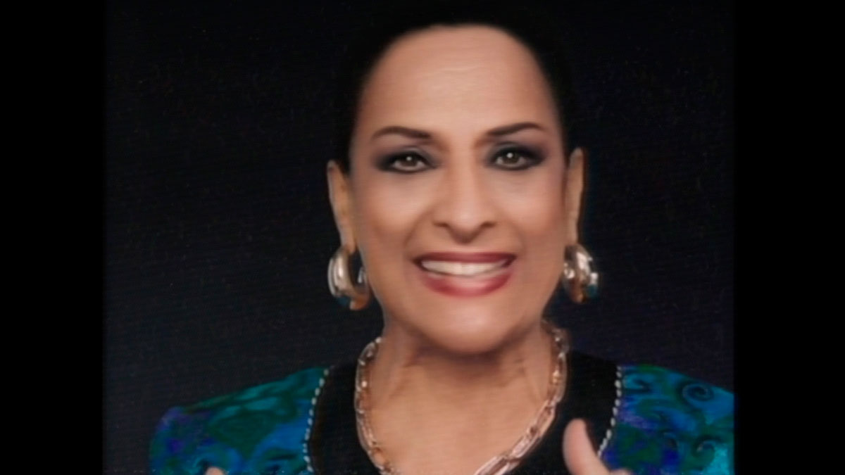 Lola Flores con mucho acento" - Cruzcampo - Ogilvy Premio Nacional Creatividad