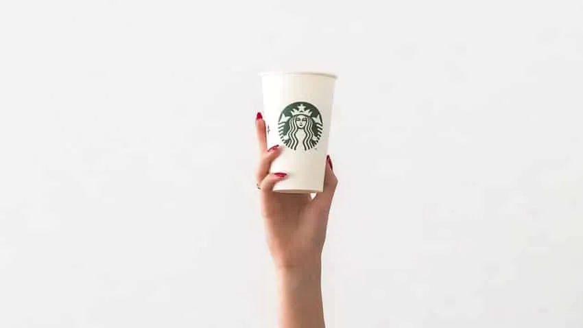Starbucks sigue la estela de McDonald's y anuncia su retirada definitiva de Rusia