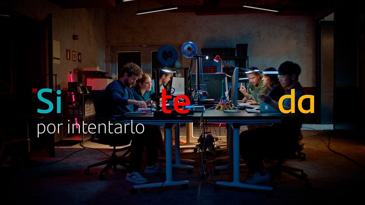 Fotograma de la campaña "Si te da" de Banco Santander
