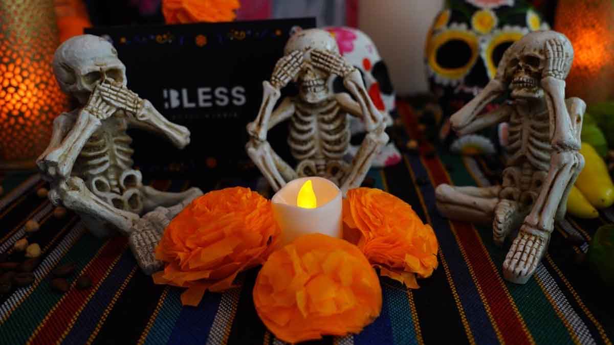 hotel-bless halloween