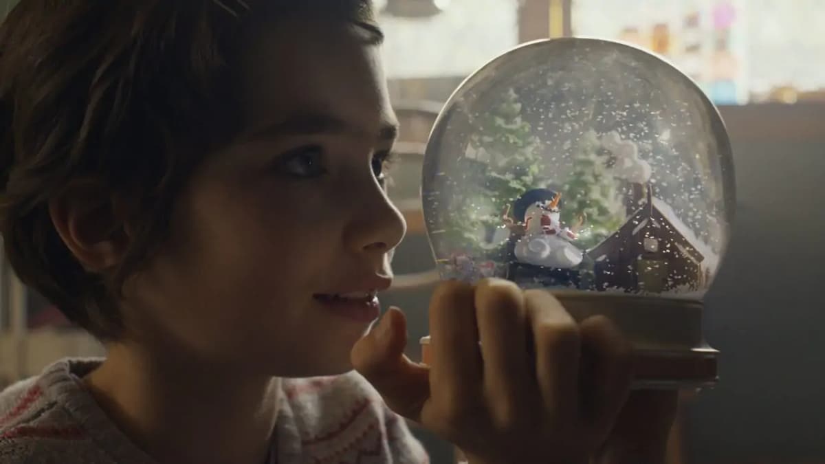 Amazon lanza una campaña de Navidad bajo el lema "Joy is Made"