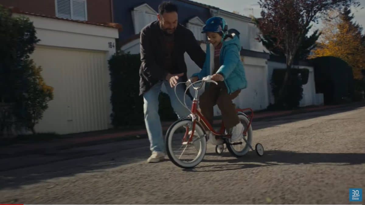 Frame del spot de Navidad de Decathlon