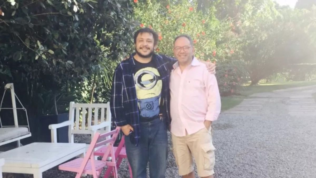 Hernán Casciari y Javier - Airbnb