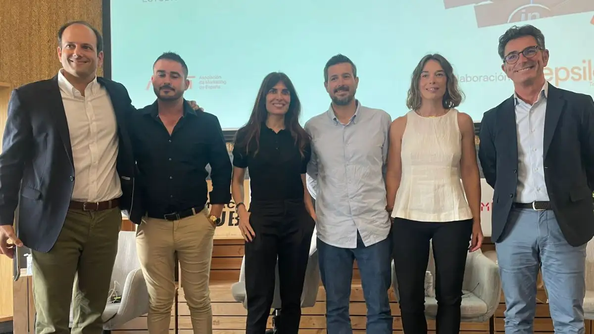 Mesa Redonda. CMOs. LinkedIn