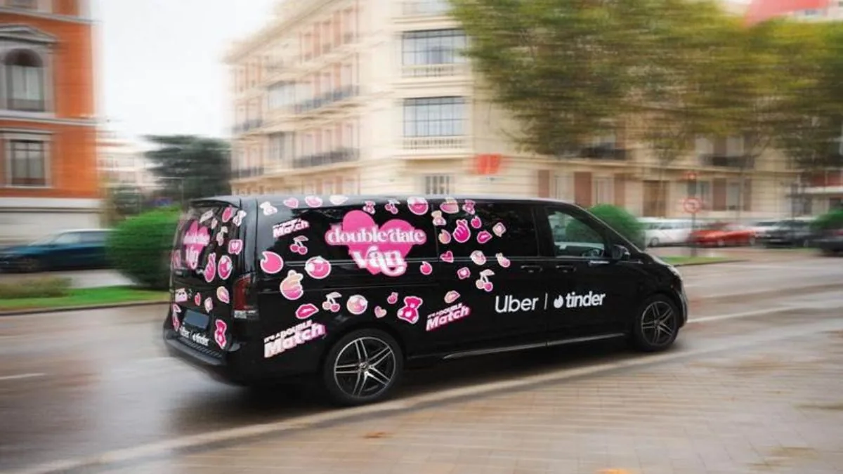 uber tinder Double Date Van
