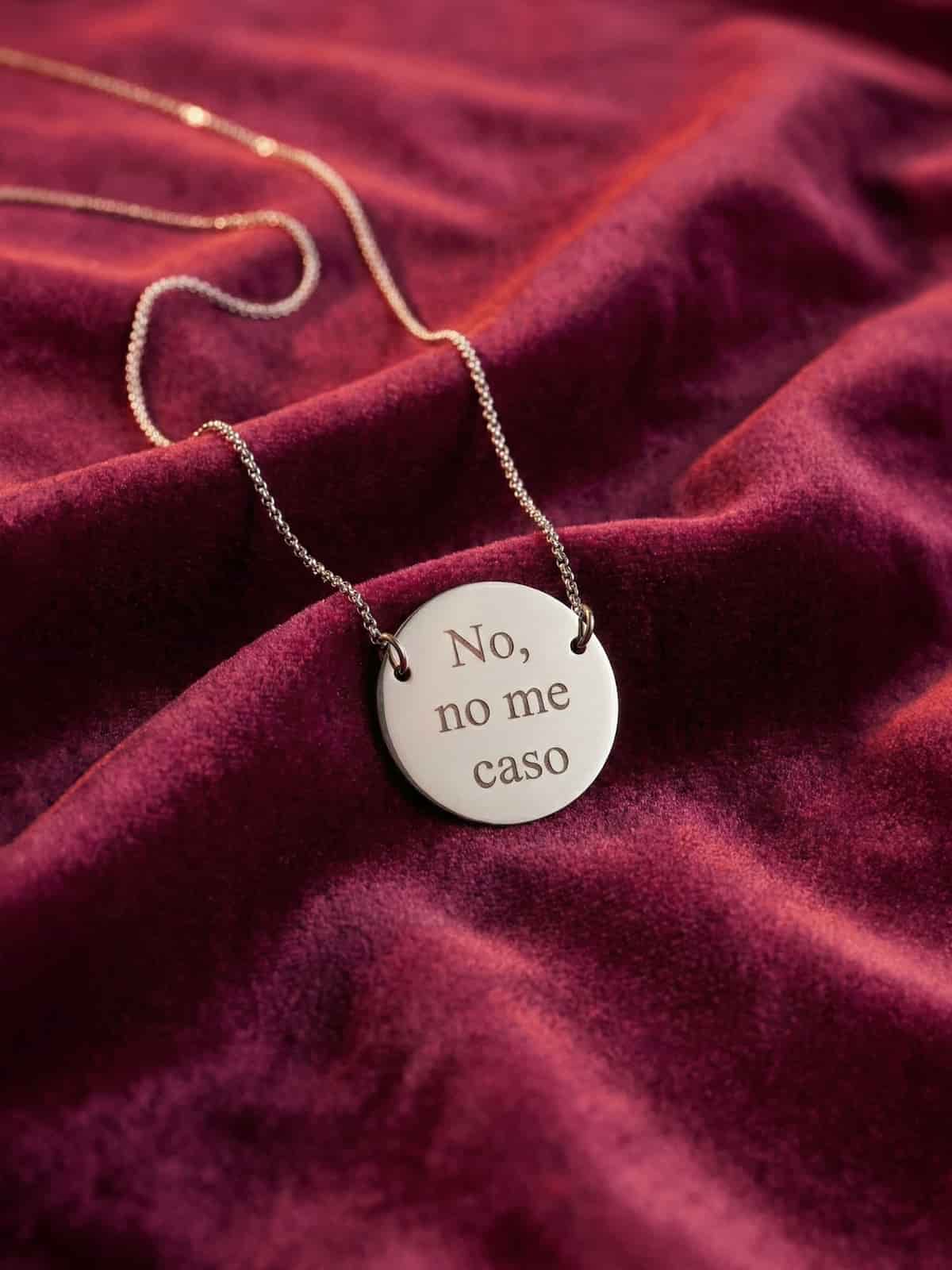 Singularu Díselo con joyas