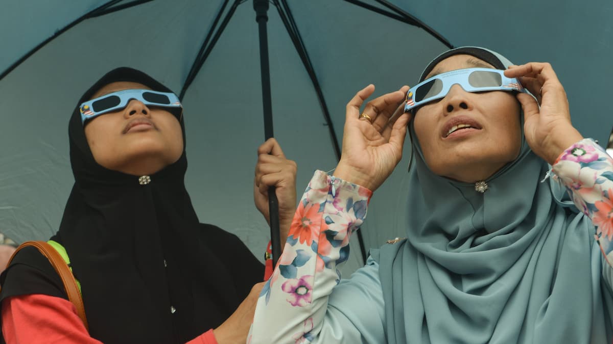El eclipse conquista Google: los españoles buscan cómo verlo, fotografiarlo y proteger sus ojos