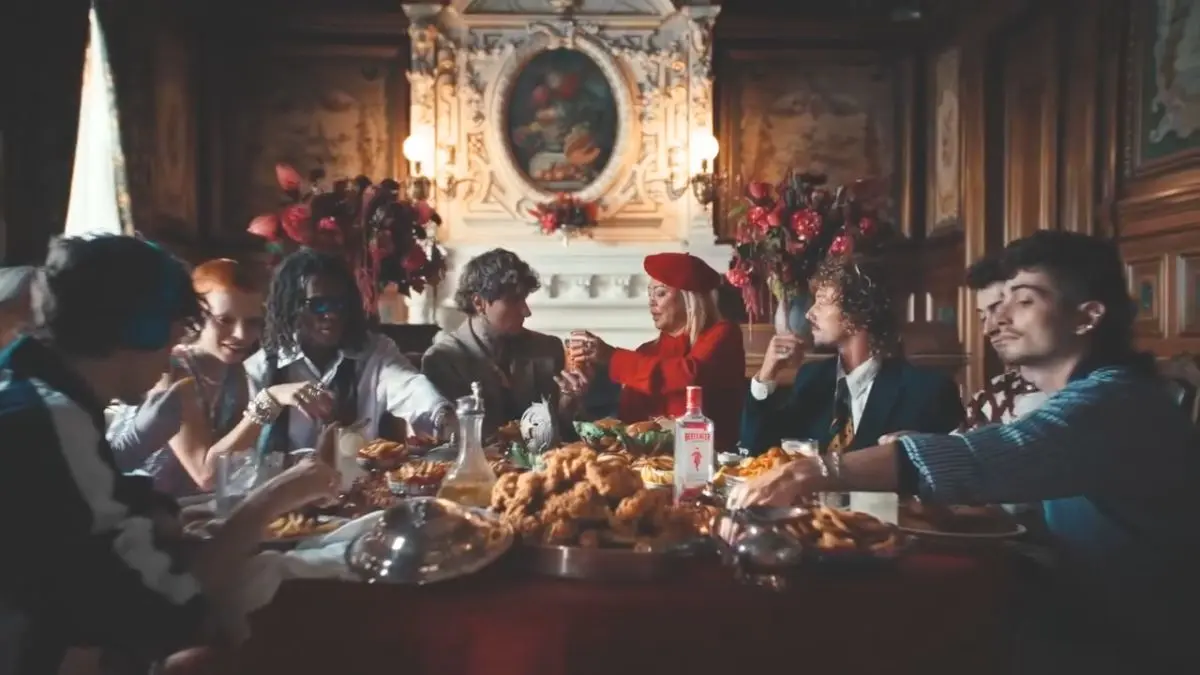 beefeater netflix gentleman palacio